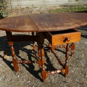 18th Century New England William & Mary gate leg table