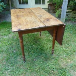 Single Drop Leaf Table